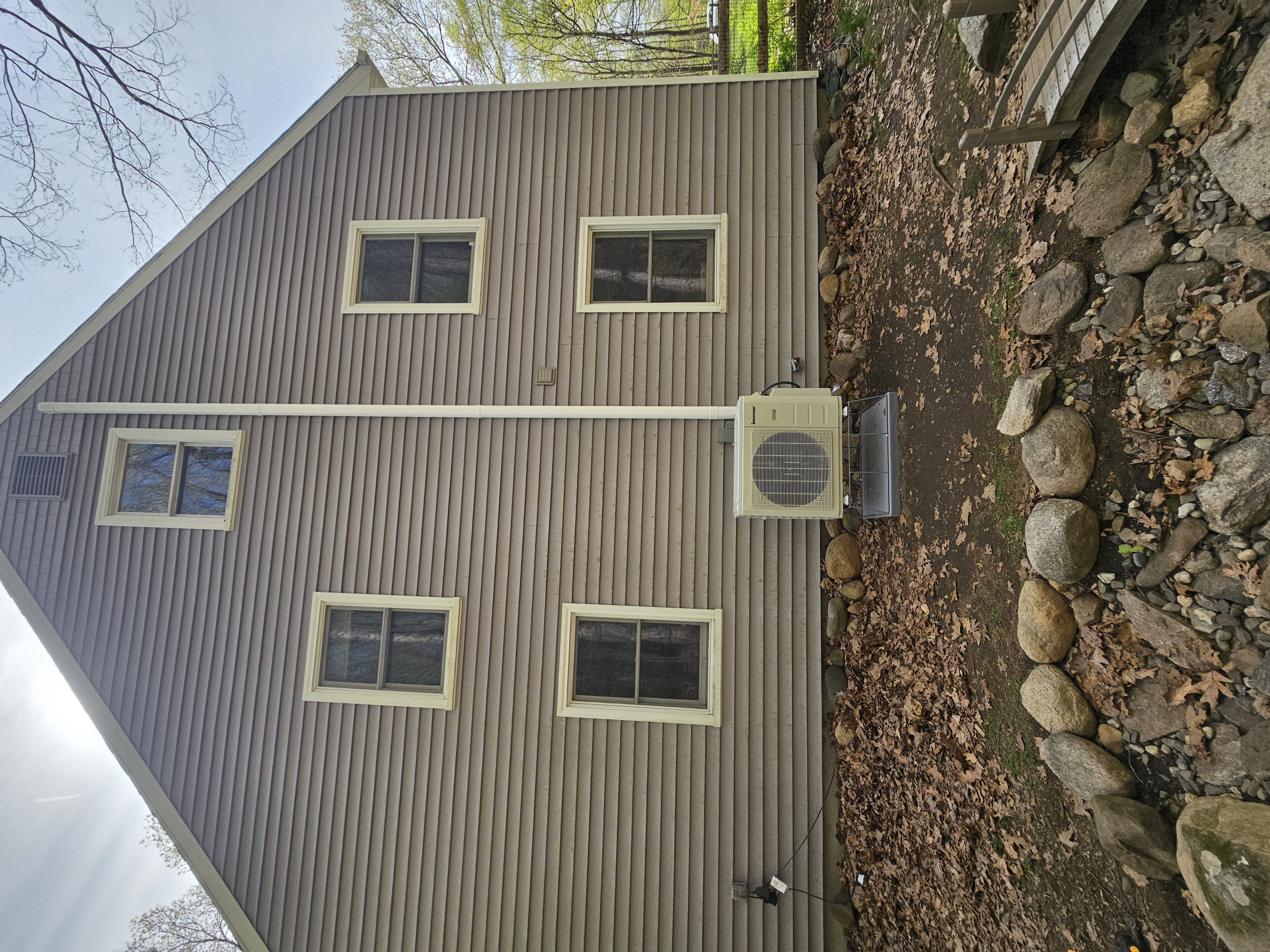Cooling project wall-mounted outdoor unit
